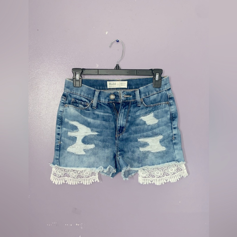 Mudd ripped jean shorts womens!